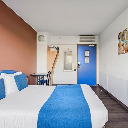 Hotel Akena Chateaurenard - Parc Des Expositions Avignon エクステリア 写真