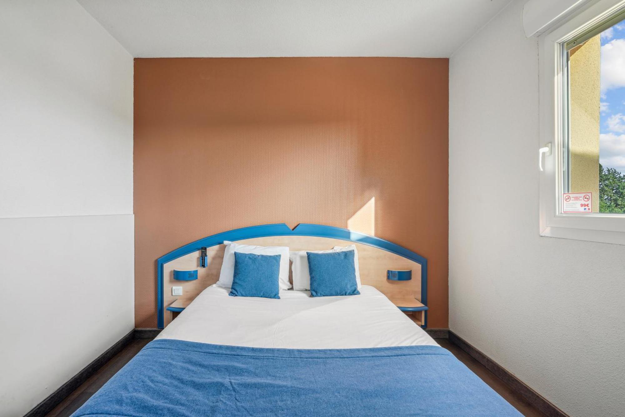Hotel Akena Chateaurenard - Parc Des Expositions Avignon エクステリア 写真