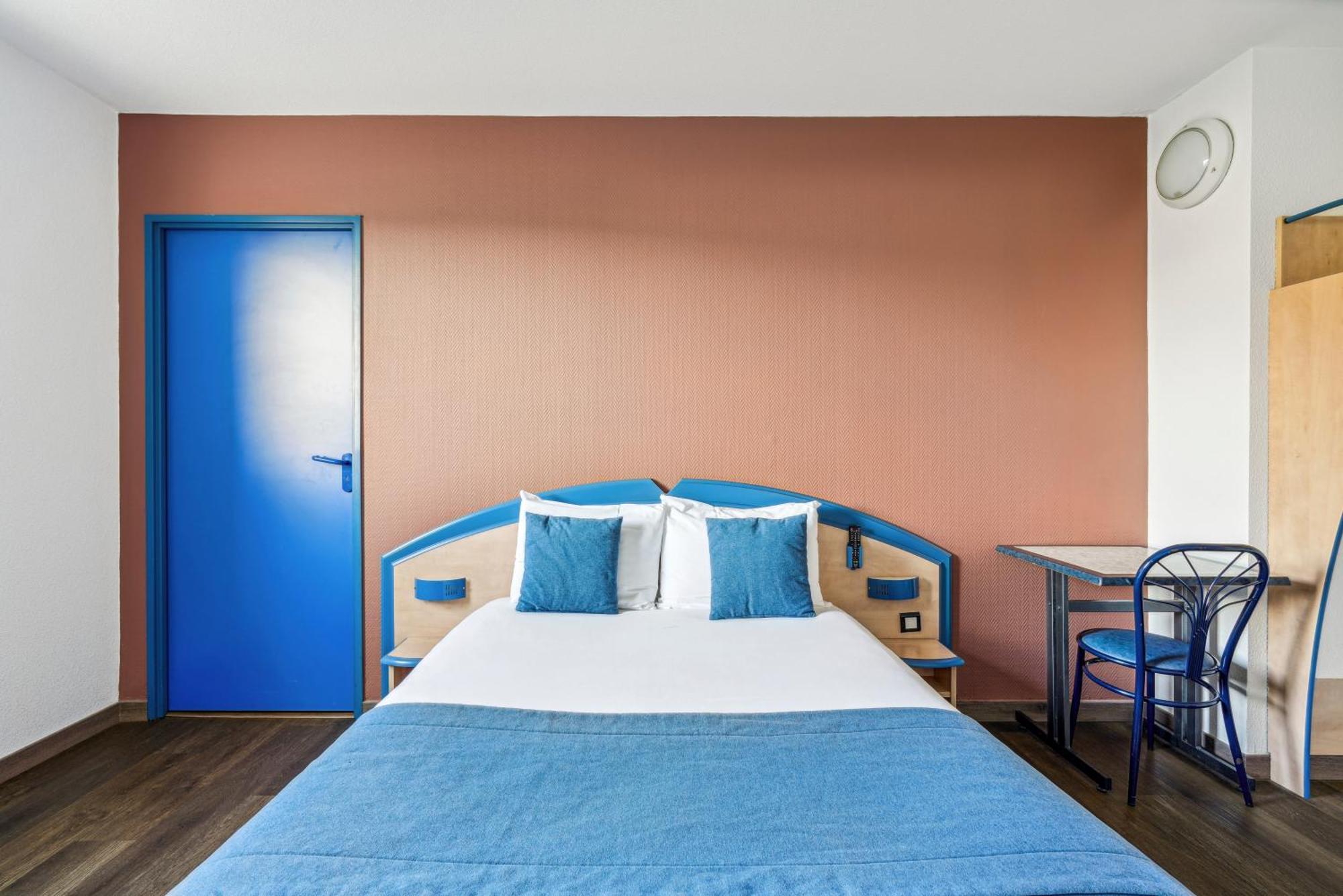 Hotel Akena Chateaurenard - Parc Des Expositions Avignon エクステリア 写真