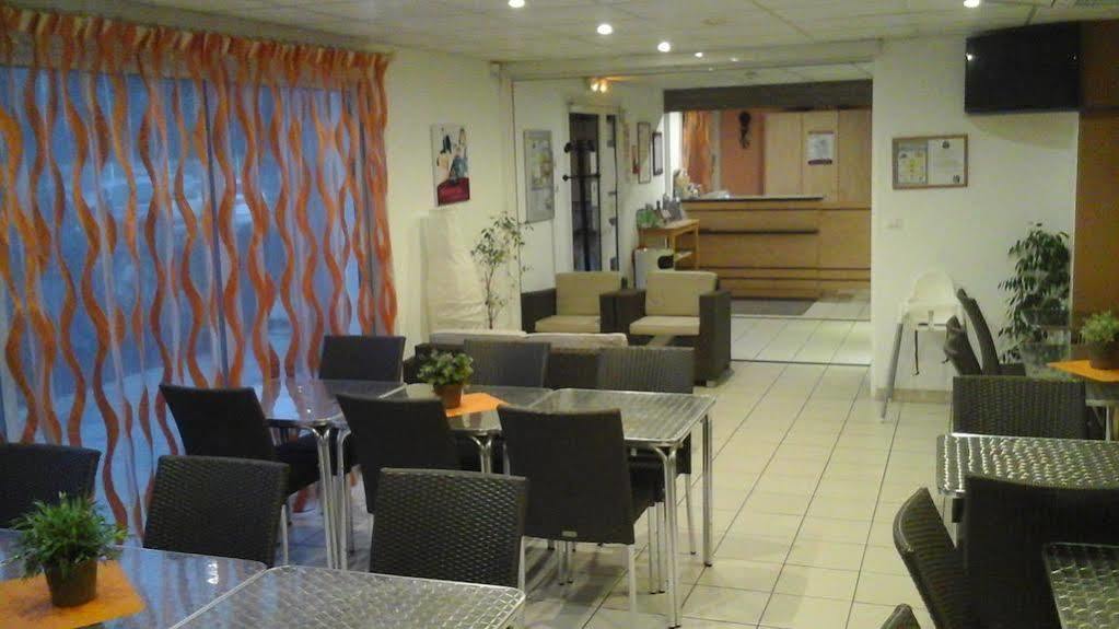 Hotel Akena Chateaurenard - Parc Des Expositions Avignon エクステリア 写真